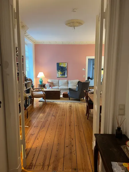 Stuckaltbau-Traum in Pankow – 145 m² für die ganze Familie, direkt vom privaten Vermieter — photo 1
